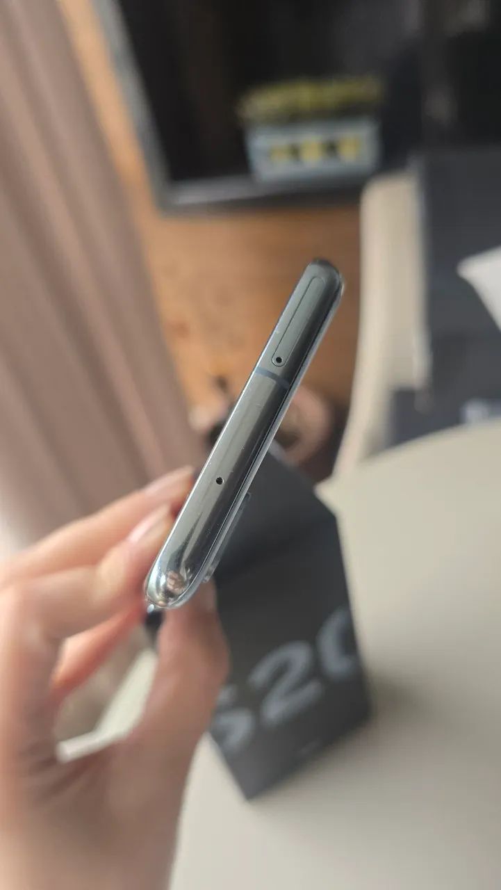 Celular Samsung S20 128g azul Cloud Blue - Foto 4