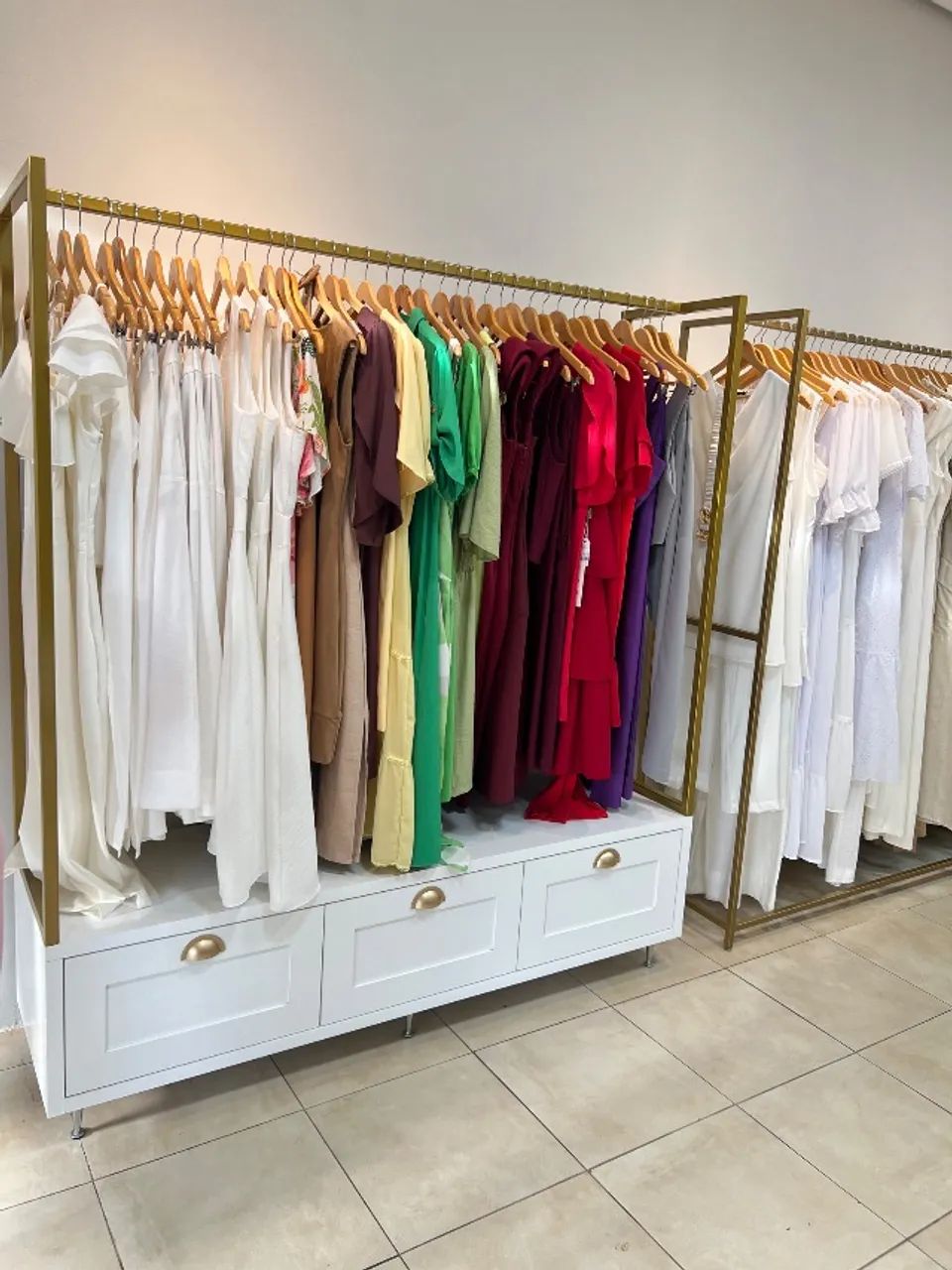 LOJA FEMININA COMPLETA - OPORTUNIDADE DE NEGÓCIO  - Foto 2