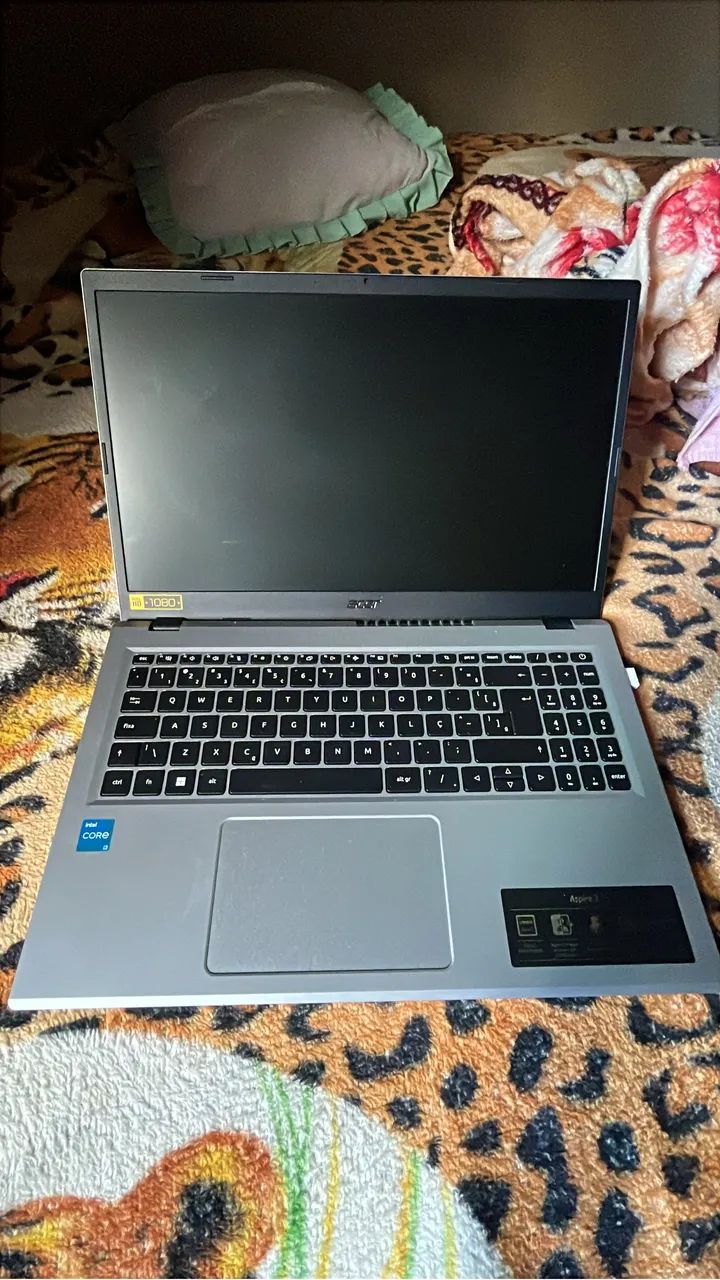 Vendo notebook acer 15 aspire 3