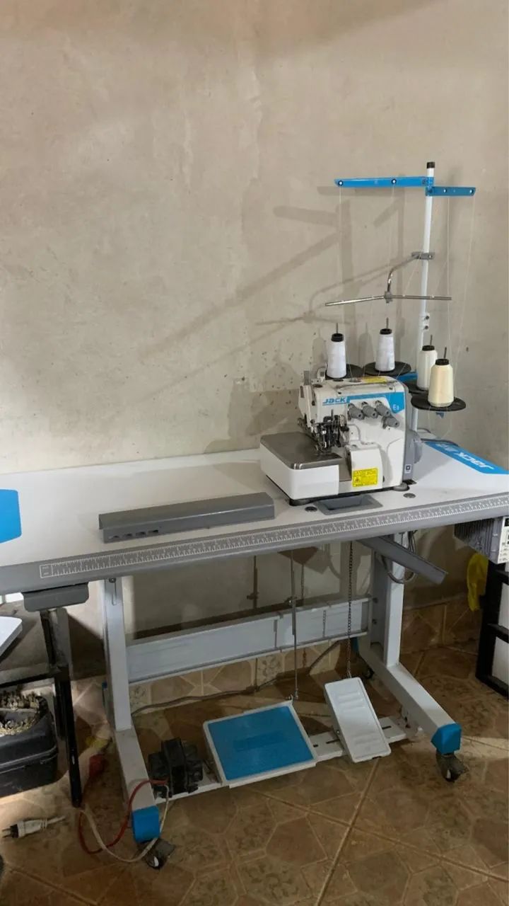 MÁQUINA OVERLOCK JACK 4 FIOS INDUSTRIAL  - Foto 3