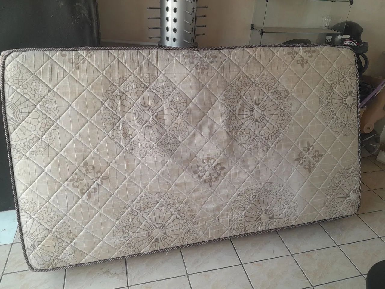 Vendo cama Solteirão  - Foto 2