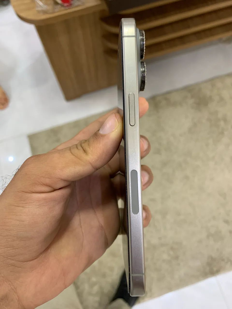 IPhone 15 Pro Max Cinza - Foto 4