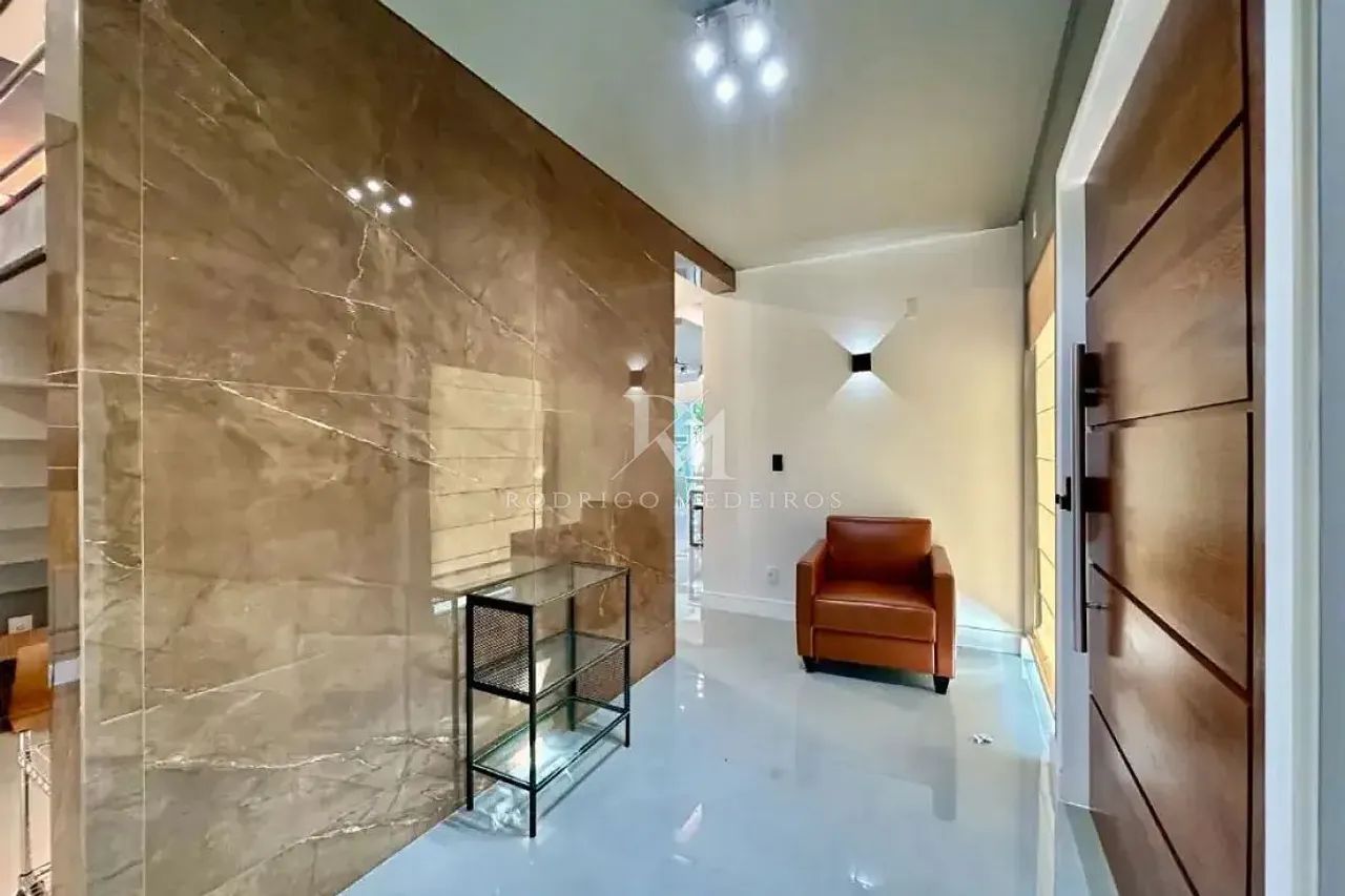 Casa 3 suítes à venda em Florianópolis com 237m² - Foto 4