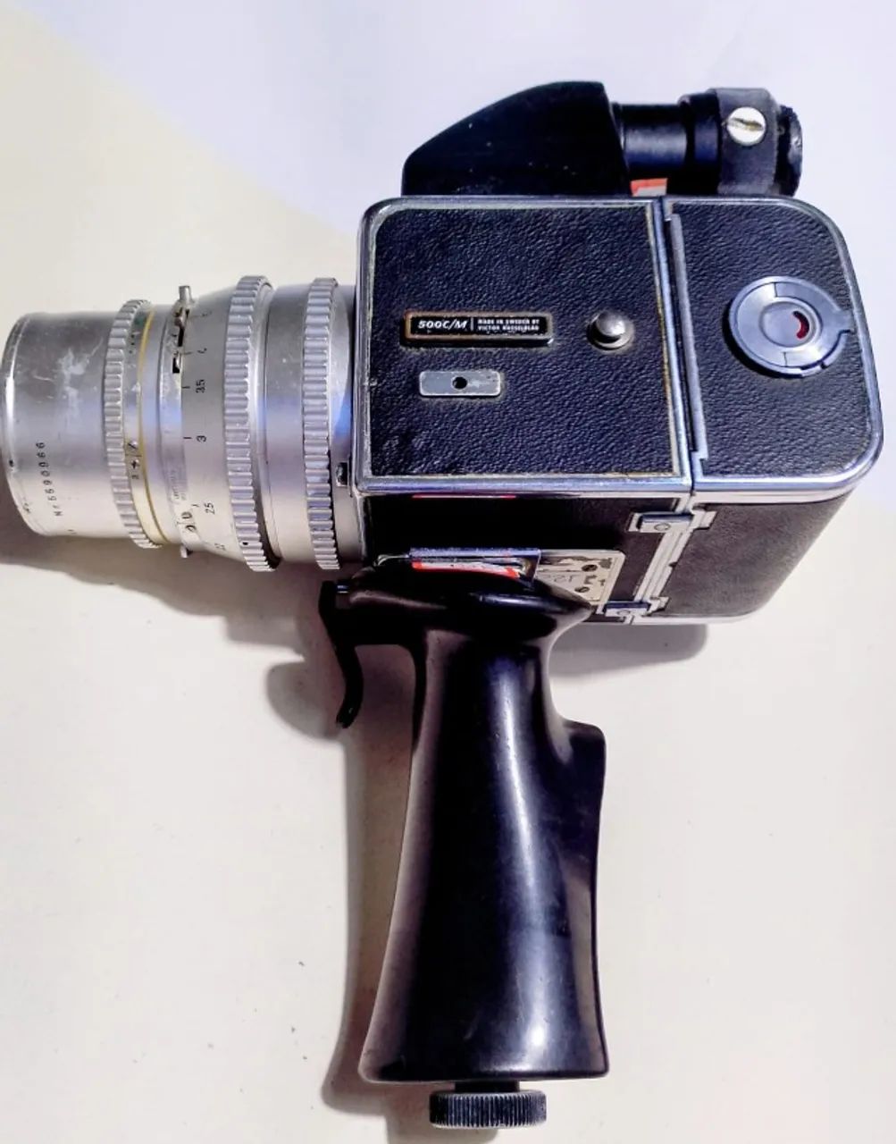 Hasselblad 500C/M + Lente Zeiss 150mm + Visor de Prisma + Manopla