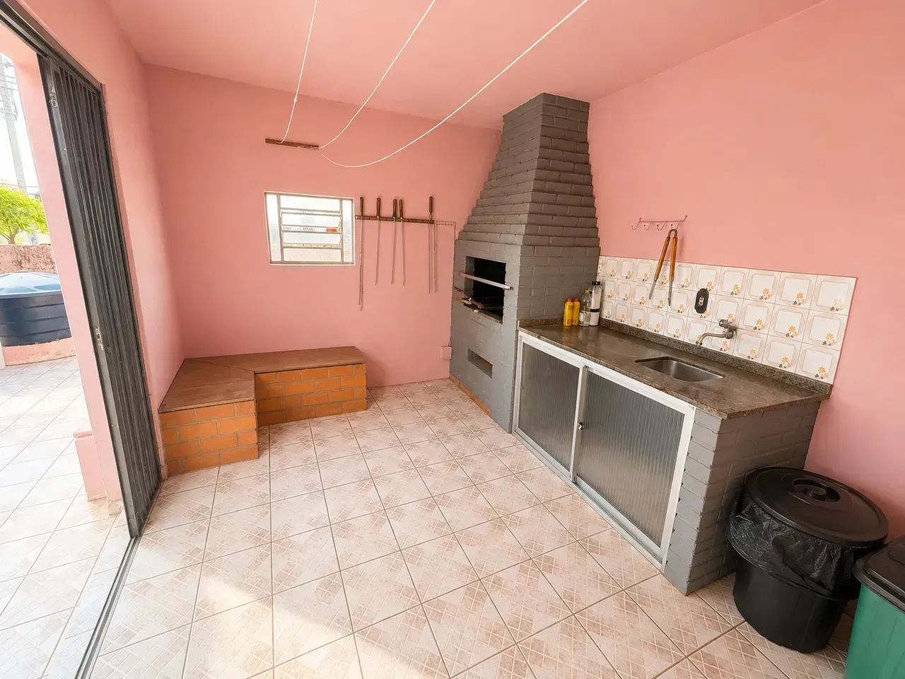 Sobrado com 192 mts 2 com 3 quartos e 1 suíte, terraço e edícula em Canto - Florianópolis  - Foto 4