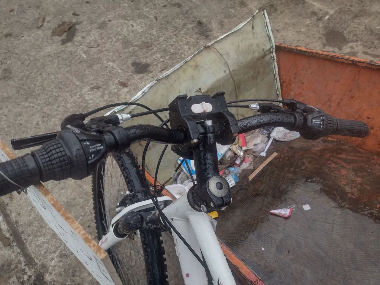 Bicicleta semi nova  - Foto 4