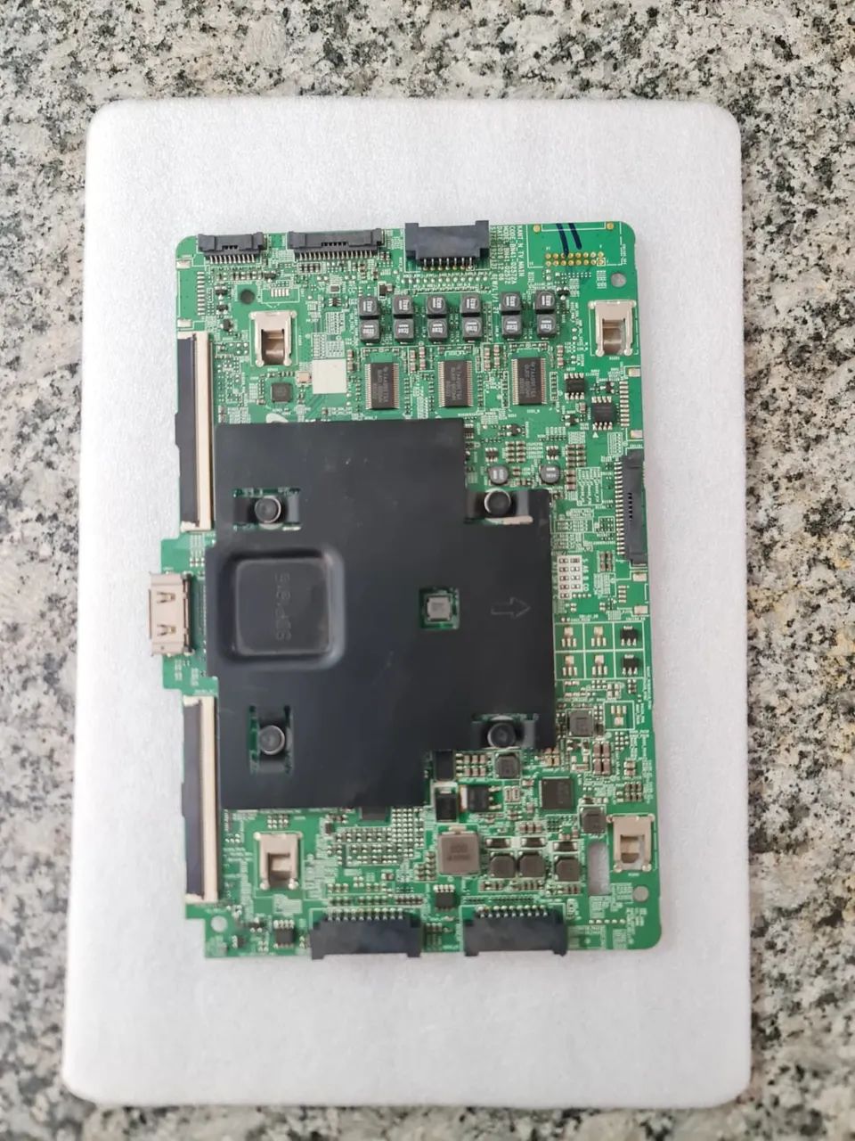 placa T-CON de televisão, especificamente um modelo compatível com a TV Samsung QN55Q7FAMG - Foto 4