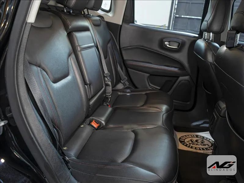 Jeep Compass TRAILHAWK 2.0 4x4 Dies. 16V Aut., foto 13 de 16