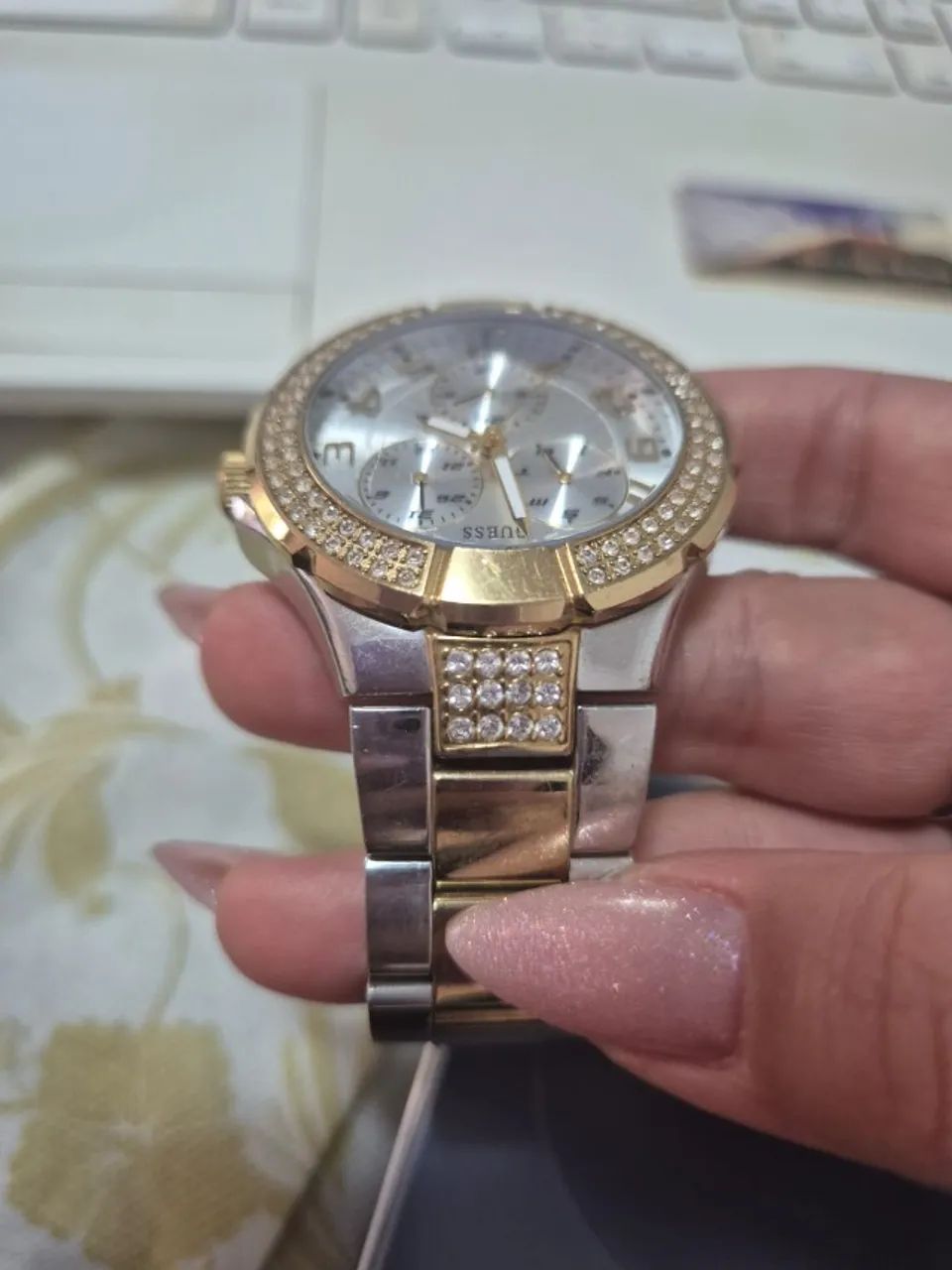 RELOGIO GUESS DOURADO - Foto 4