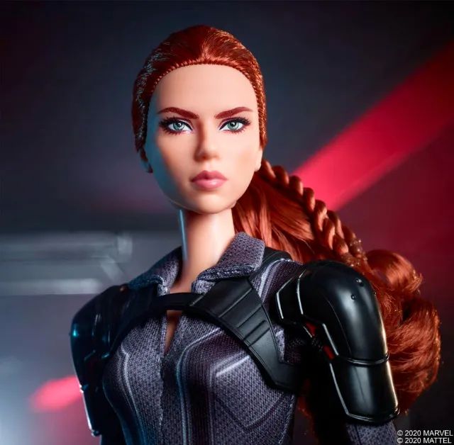 Barbie Black Widow - Matell