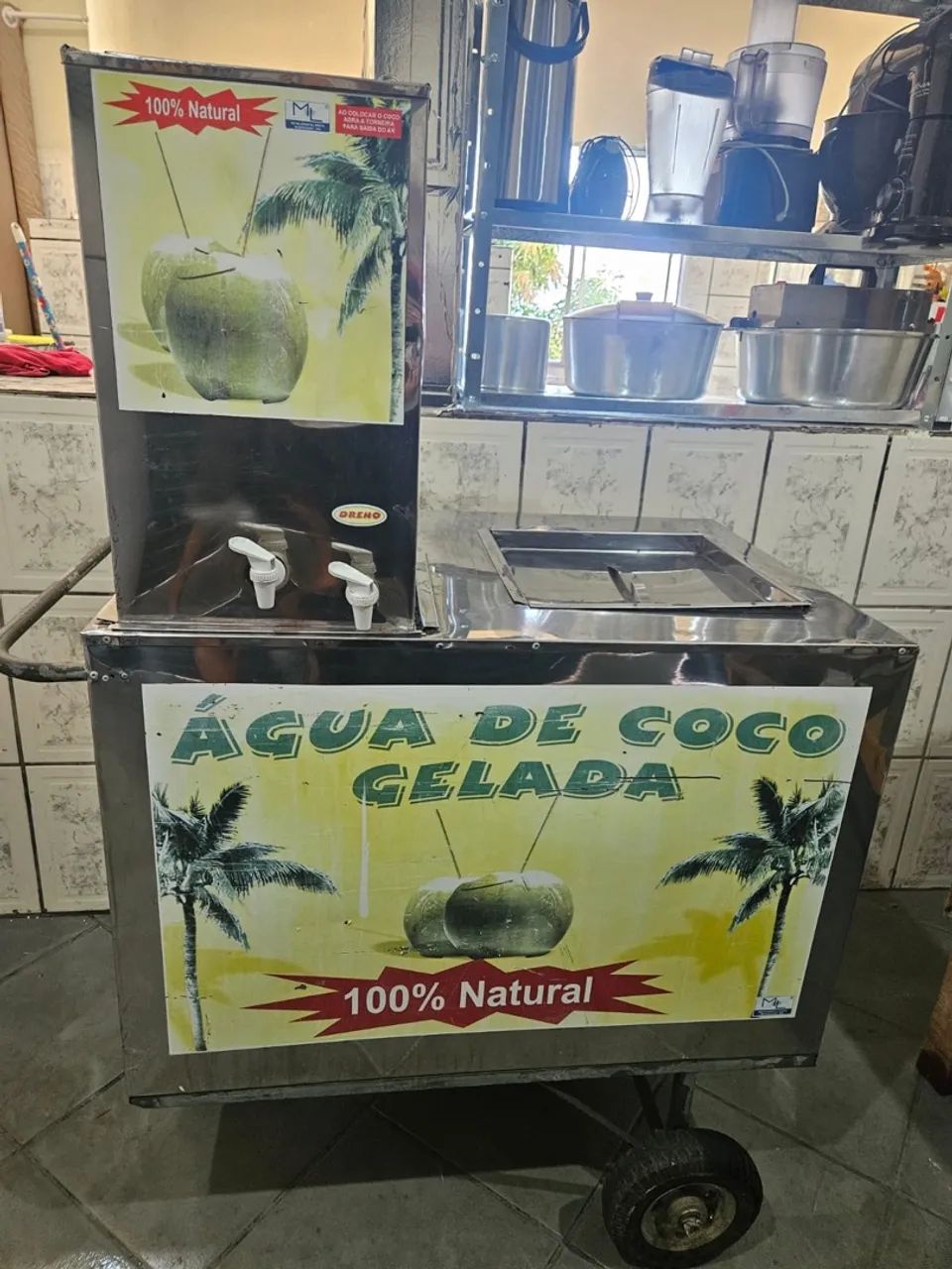 Carrinho de Água de Coco