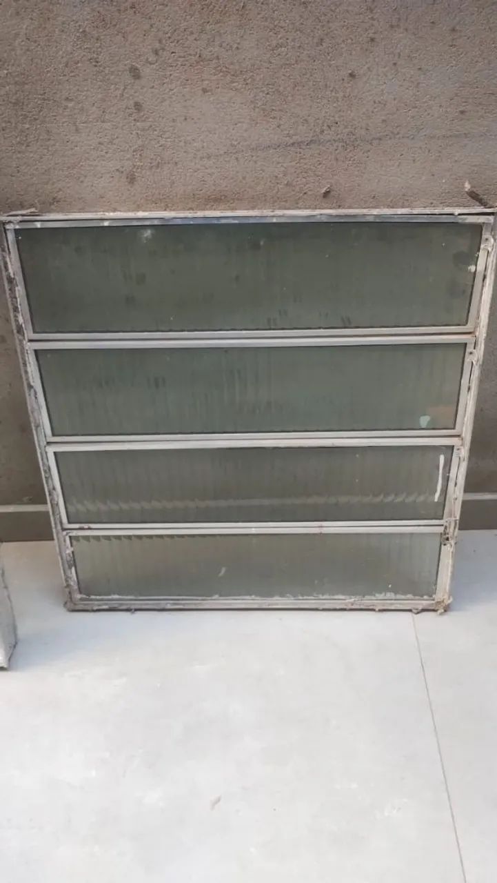 Vitro de Alumínio 80x80