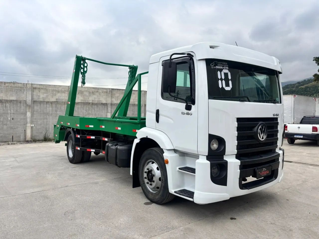 Volkswagen 13.180 2010