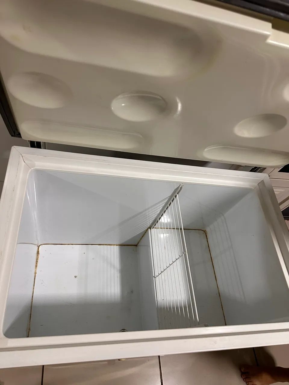 Freezer horizontal 1 porta 293 litros  - Foto 4