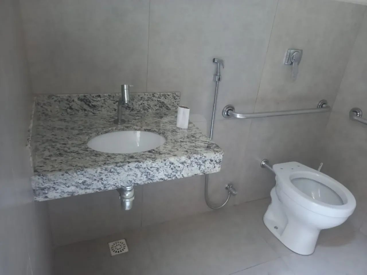 Galpão para locação e venda no bairro Daniel Fonseca - Foto 5