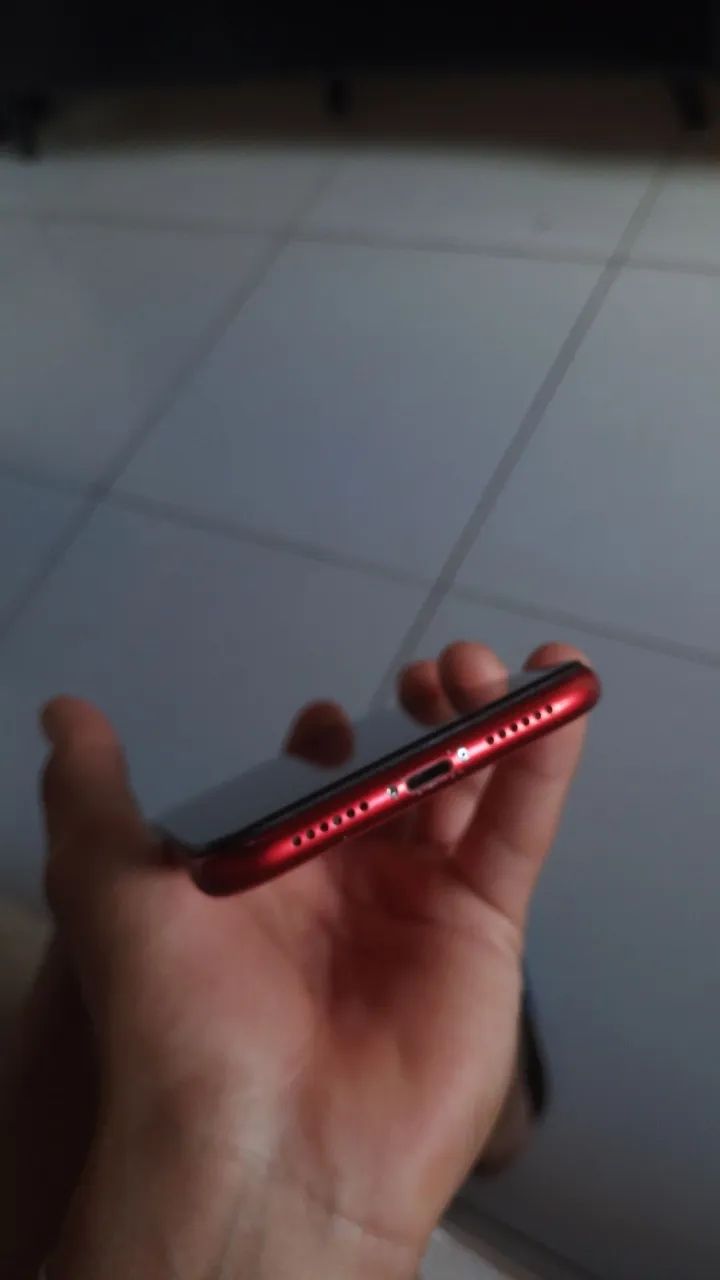 Iphone 11 vermelho 64gb bem conservado - Foto 5
