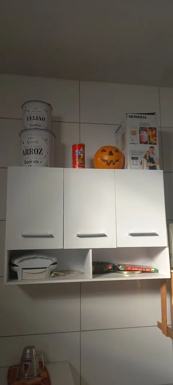 Armário suspenso
