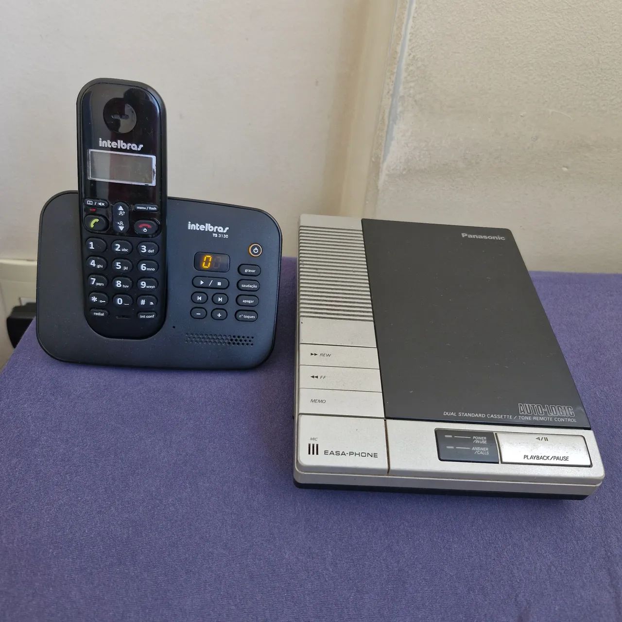 Telefone com secretária eletrônica