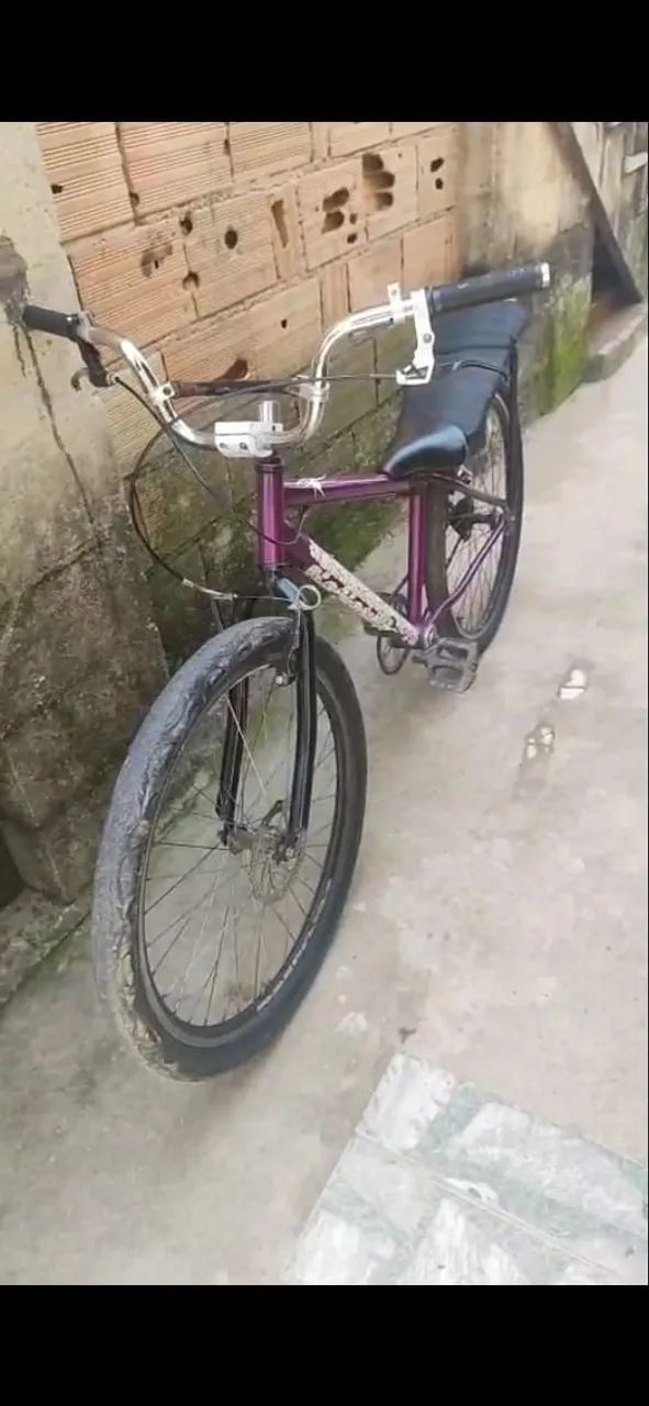 Estou vendo uma bicicleta aro 26 