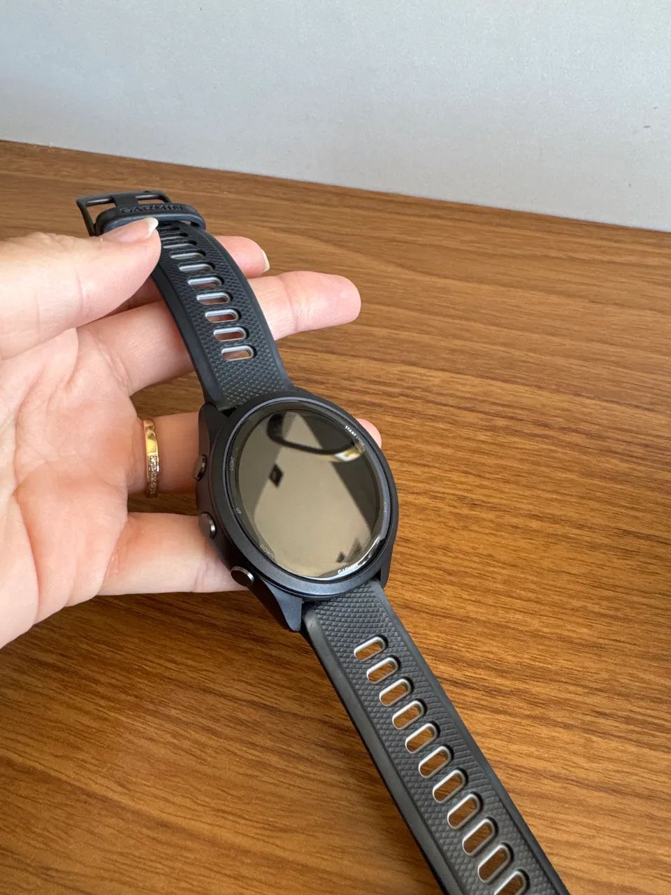 Vendo Smartwatch Garmin Forerunner 265. Estado de zero - Foto 2