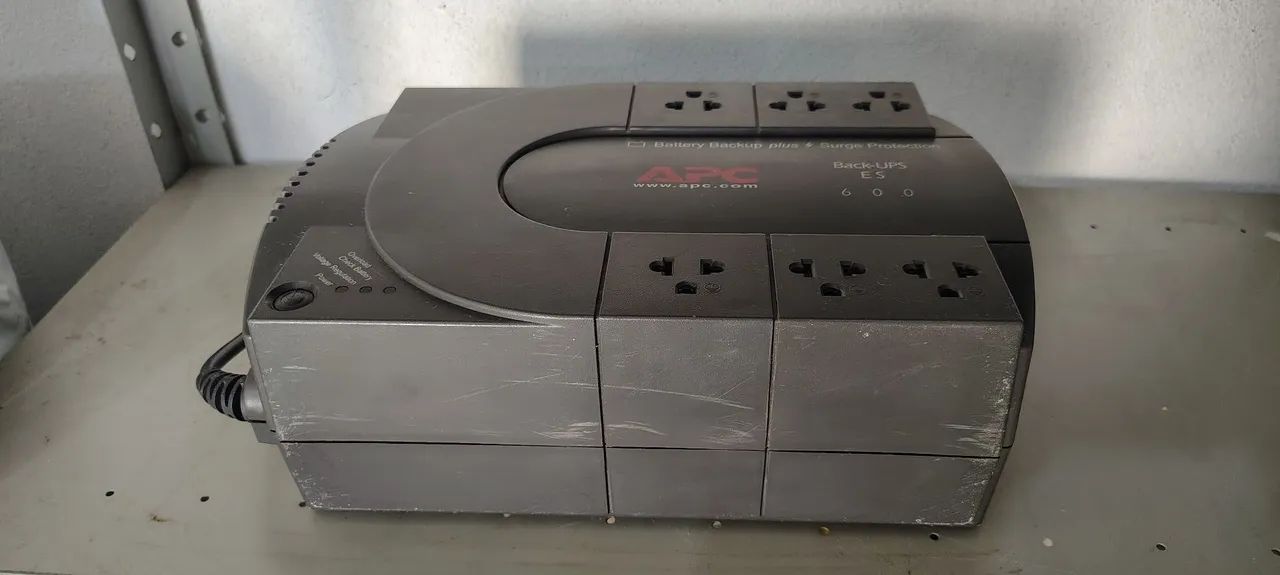 Nobreak APC Back-UPS ES 600 - Foto 2