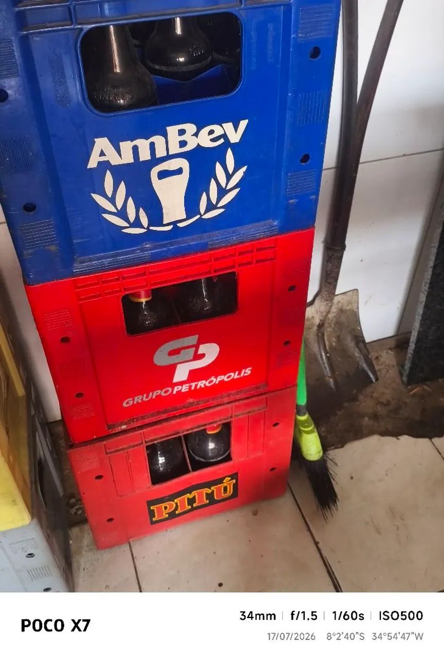 Vende se 10 grade de litrão 