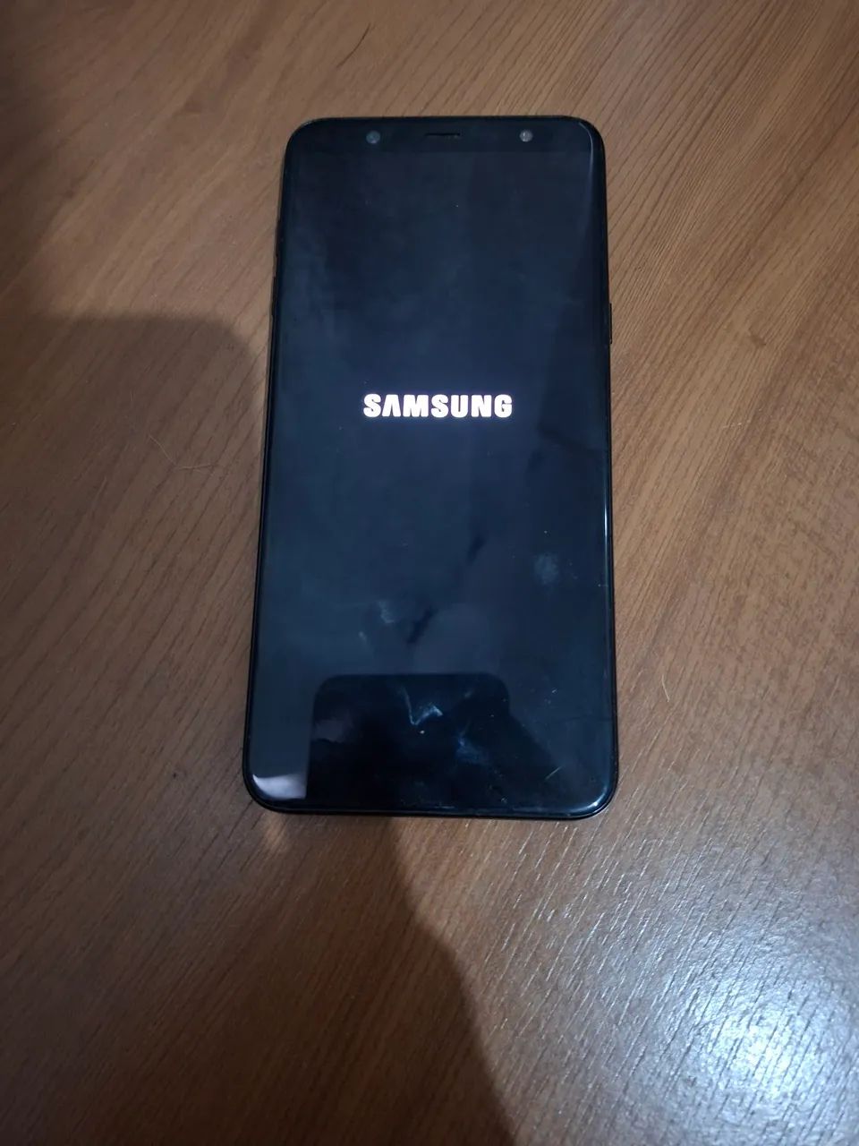 Samsung Galaxy J8 - Foto 2