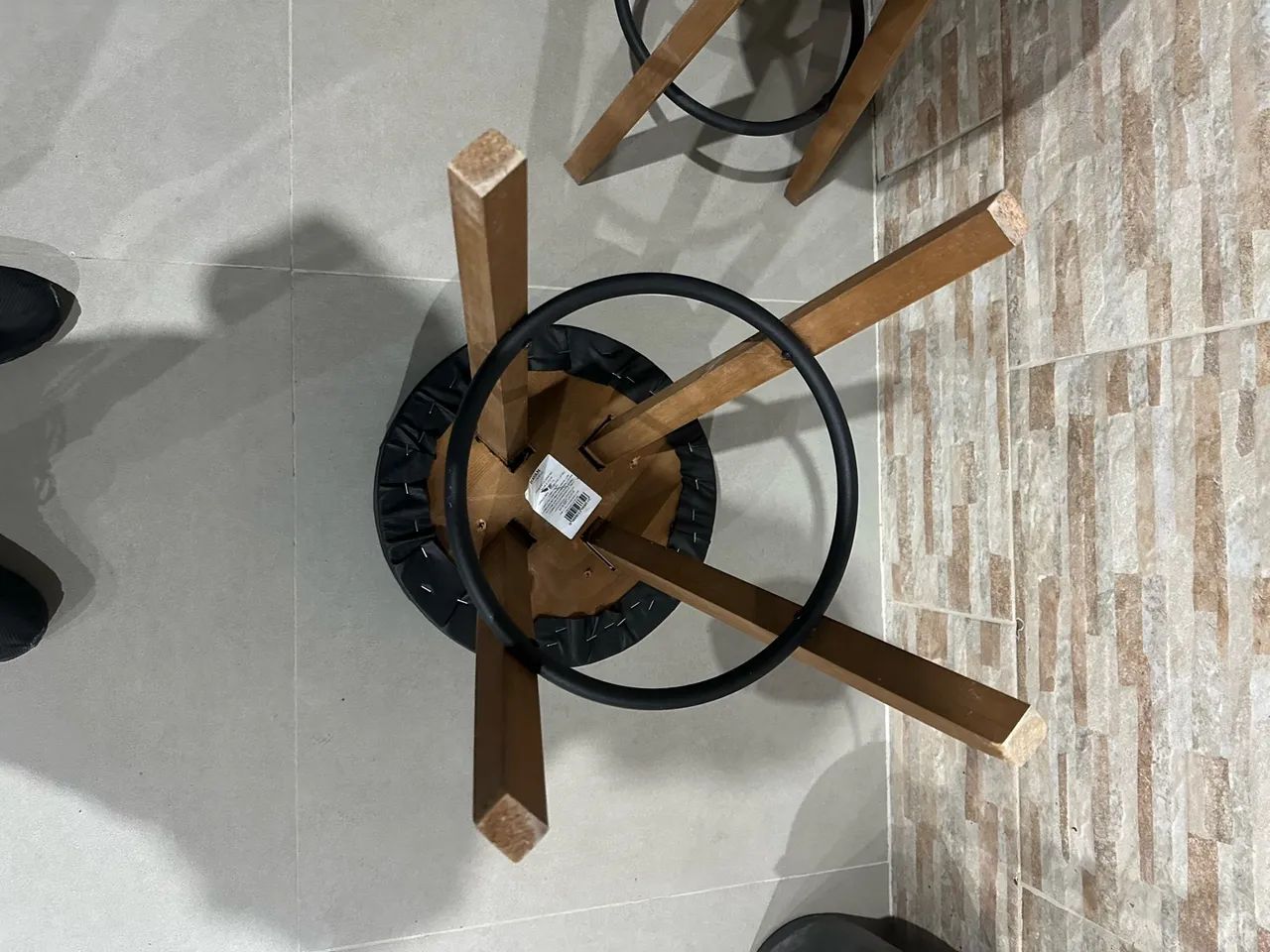 Vendo banqueta de couro  - Foto 3