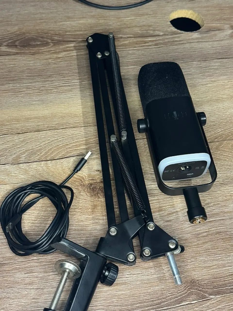 MICROFONE FIFINE + BRAÇO ARTICULADO | COMPLETO