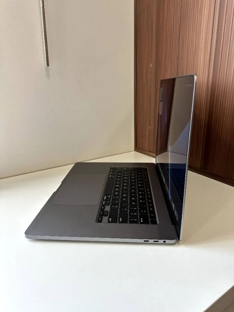 MACBOOK PRO I9 32GB 1 TB 16 POLEGADAS - Notebooks - Nova Suiça