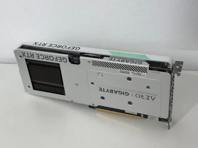 RTX 4060 8Gb Gigabyte Eagle 3x - Foto 2