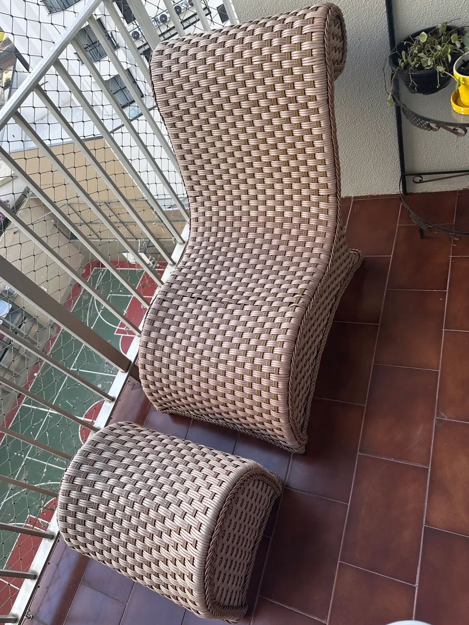 Espreguiçadeira com Puff - Foto 2
