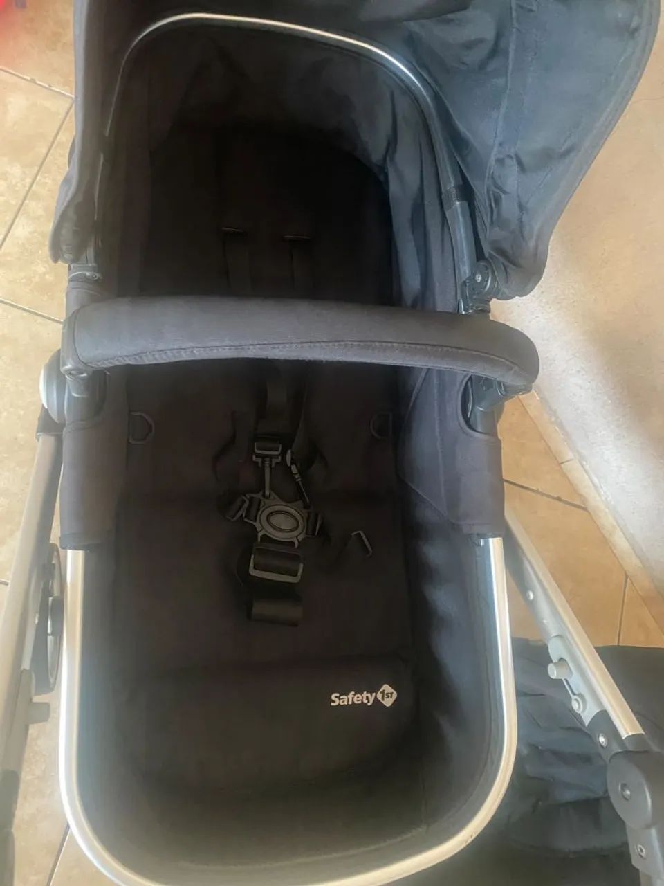 Carrinho Safety 3 em 1 com bebe conforto - Foto 5
