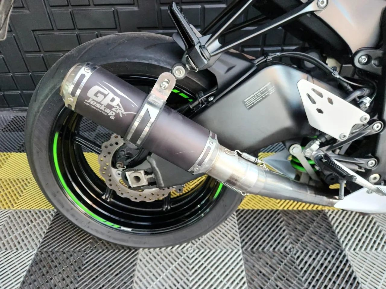Kawasaki Zx-6r 636cc 2021 - 1504235903 | OLX