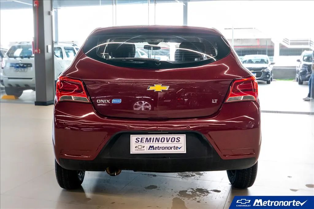 Chevrolet Onix Hatch LT 1.0 8V Flex Mec. 4P 2018 - Foto 5