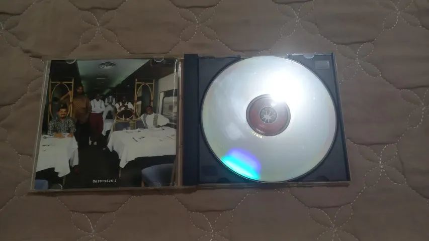 CD Original Grupo Sensação seminovo. - Foto 2