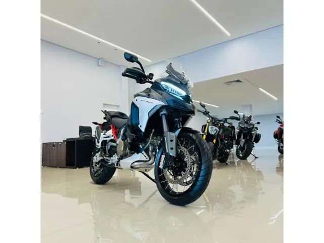 DUCATI MULTISTRADA V4 S - Foto 3