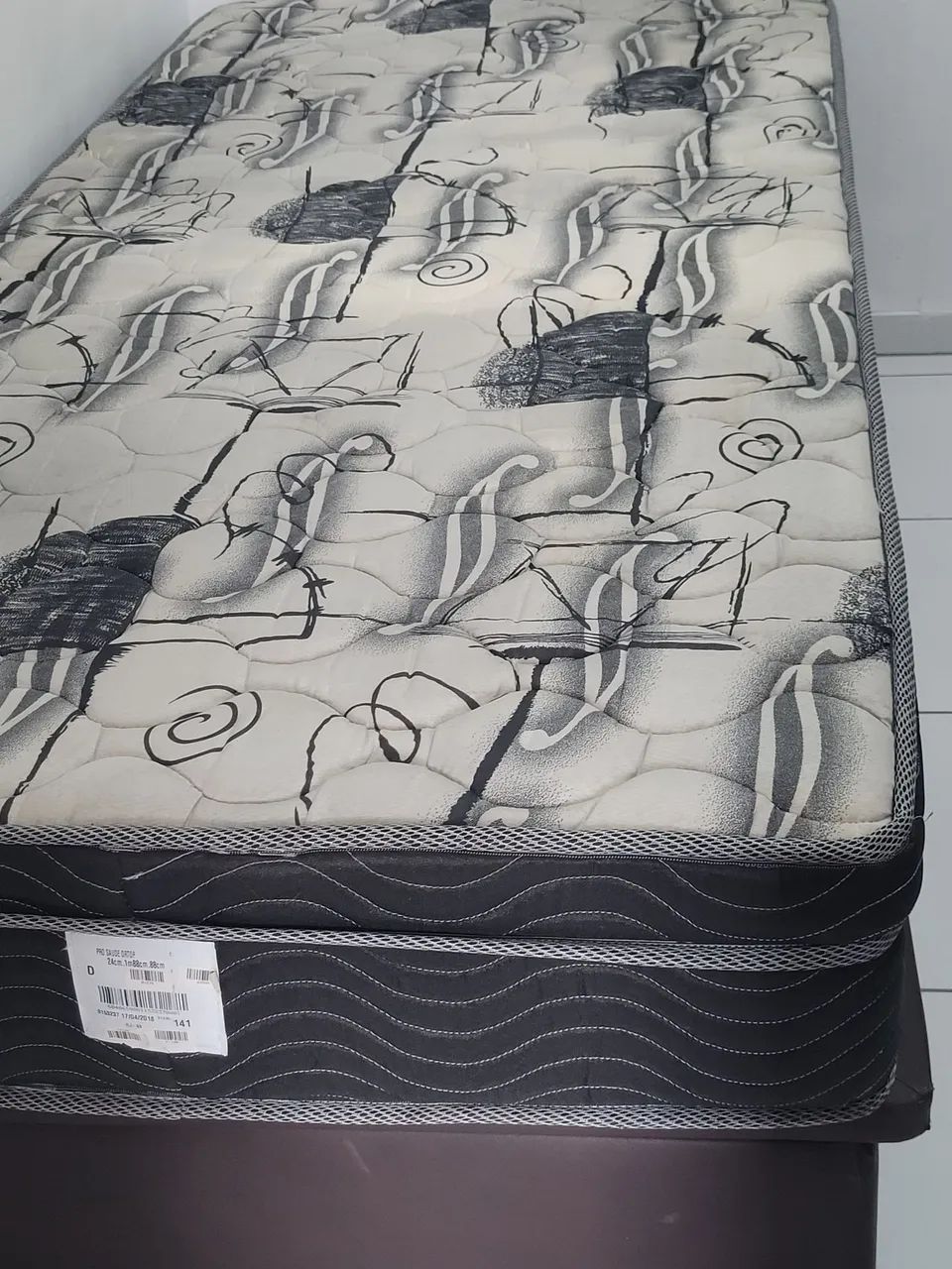 Cama box baú solteiro completa 900,00  - Foto 4