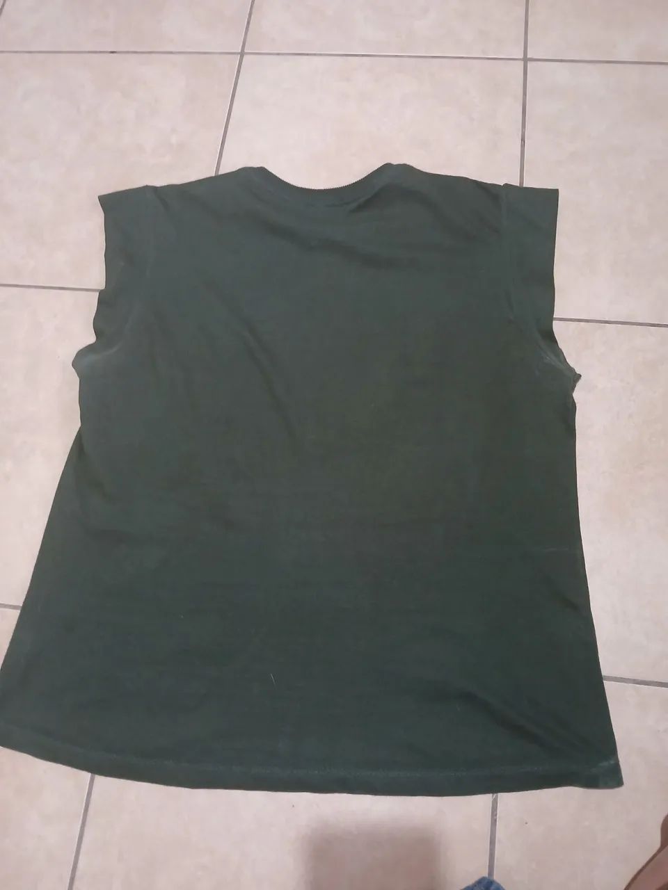 Vende-se 2 blusinhas  - Foto 2