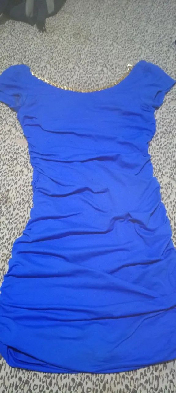 Vestido lança perfume 