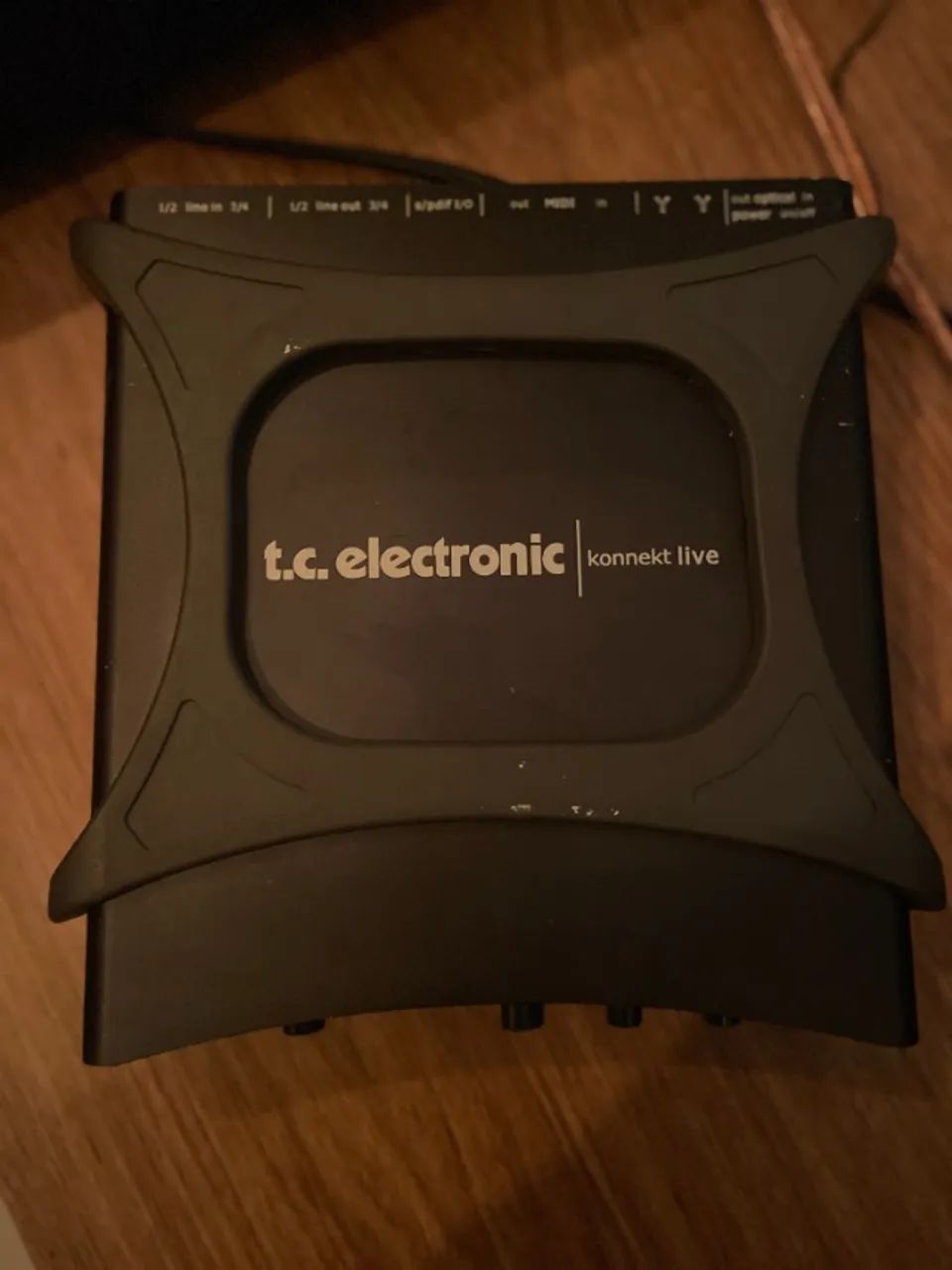 Interface TC Electronic Konnekt Live com DSP interno - Foto 4