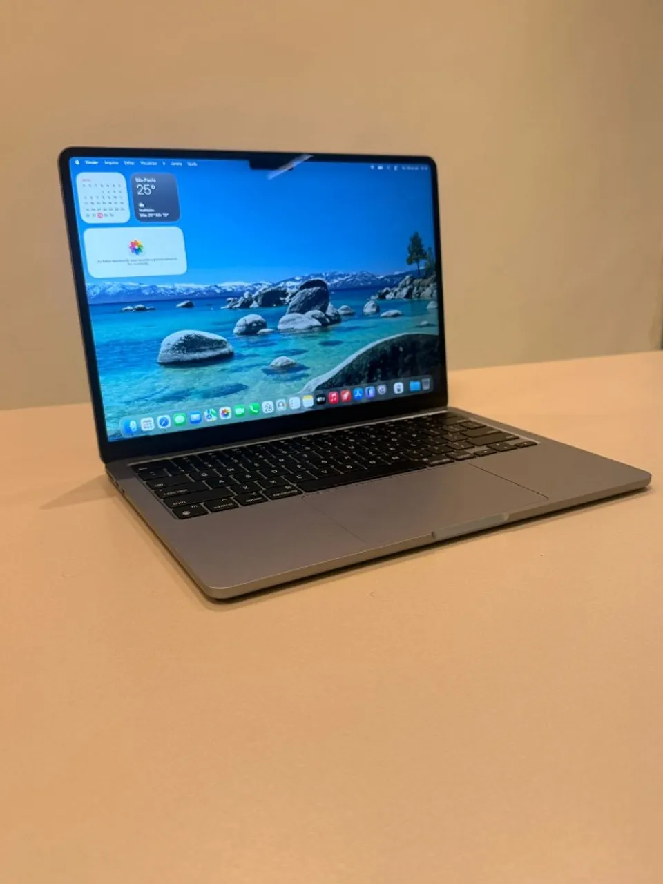 MacBook Air M3 13