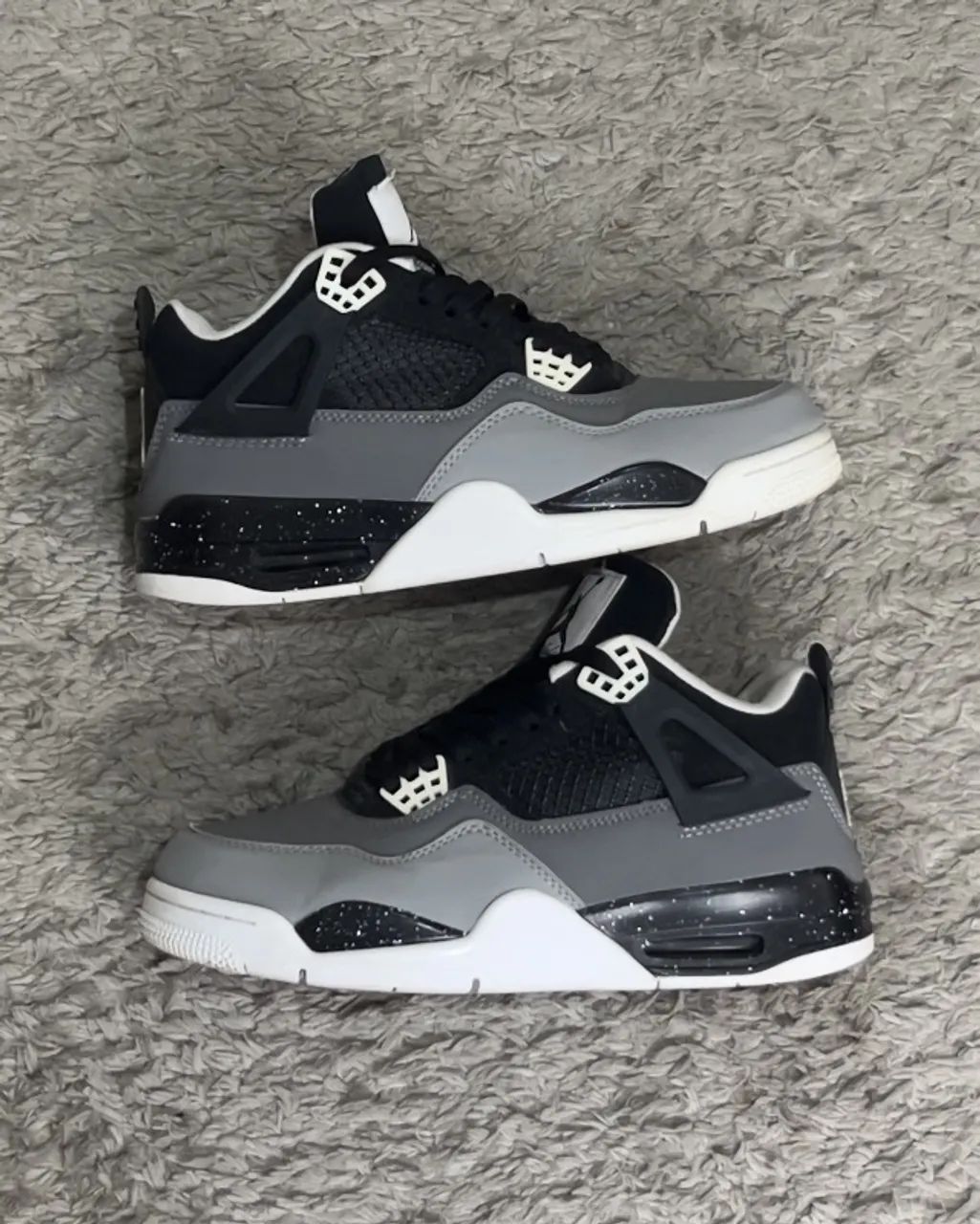 Air Jordan 4 Preto e Cinza - Foto 3