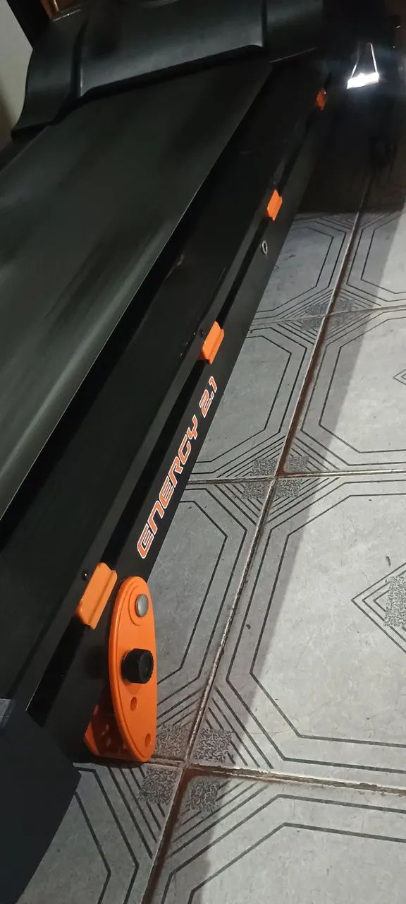 Esteira Profissional Dream 2.1 HP Bivolt ótimo estado impecável  - Foto 4