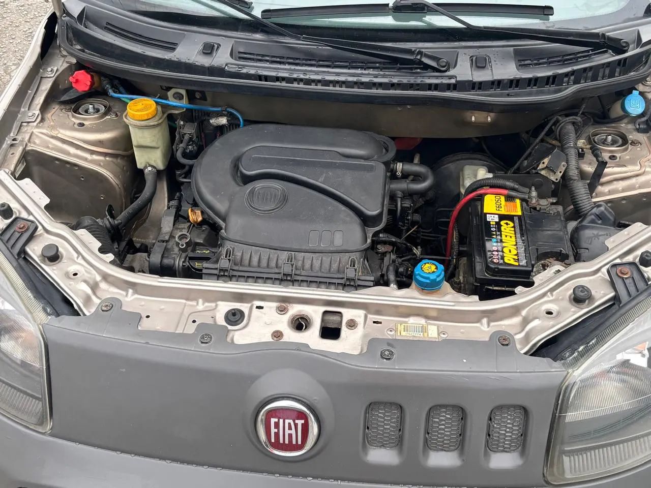 Fiat Uno WAY 1.4 EVO Fire Flex 8V 5P 2011 - Foto 5