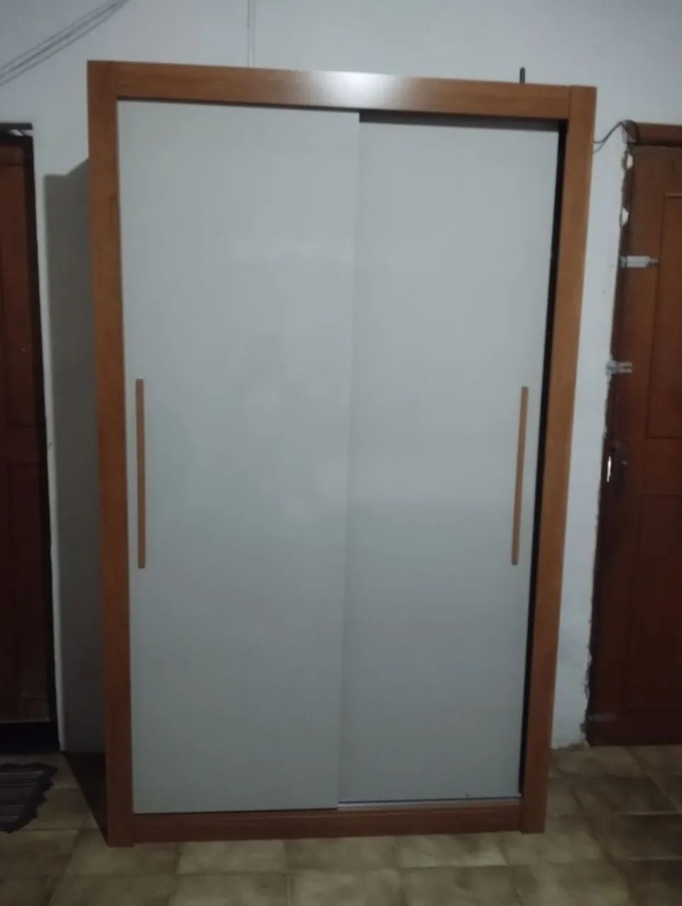 Guarda roupa 8 meses de uso com qualidade  - Foto 2
