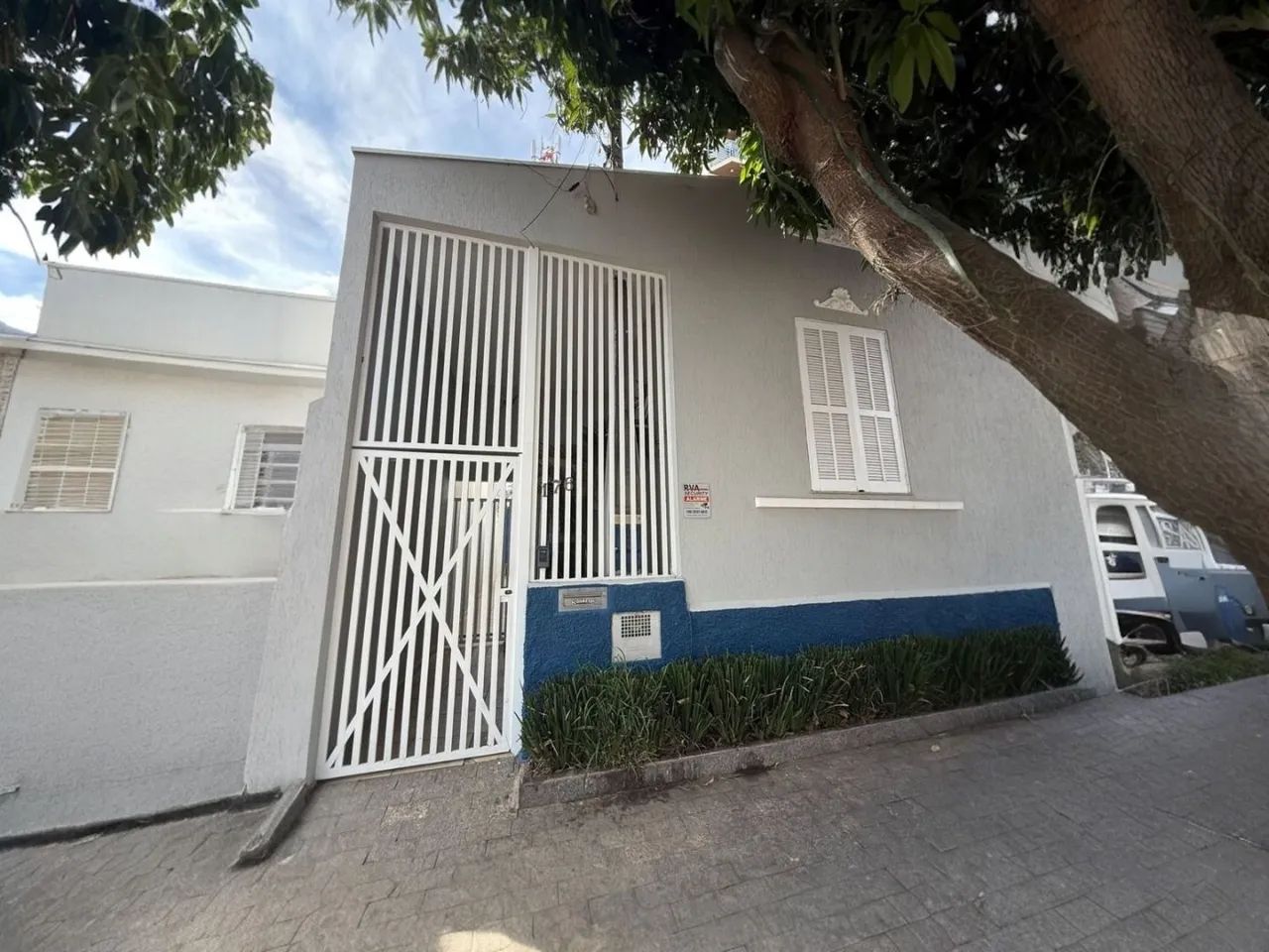 CASA A VENDA RESIDENCIAL E COMERCIAL- VILA INDUSTRIAL