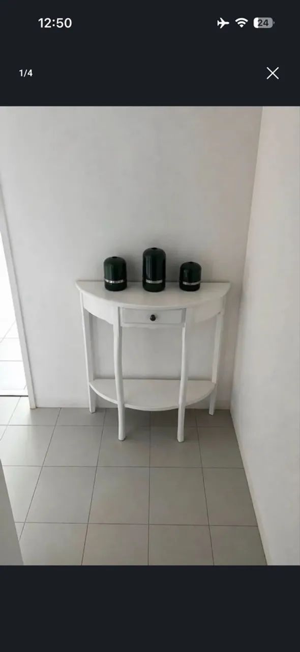 Aparador Mesa Meia-Lua de Madeira - Estilo Clássico com Gaveta.