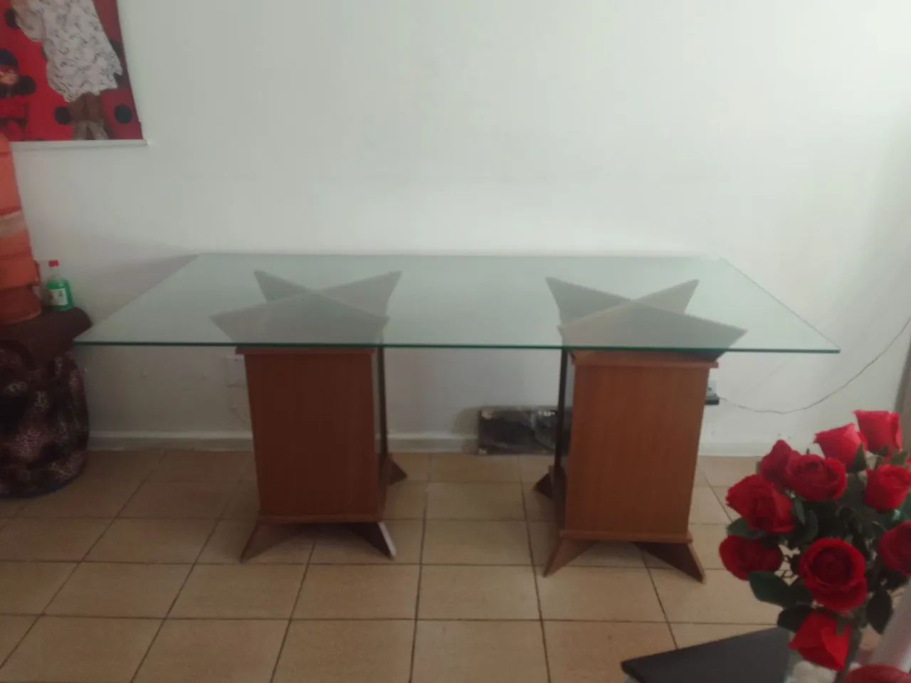 Mesa sem as cadeiras 