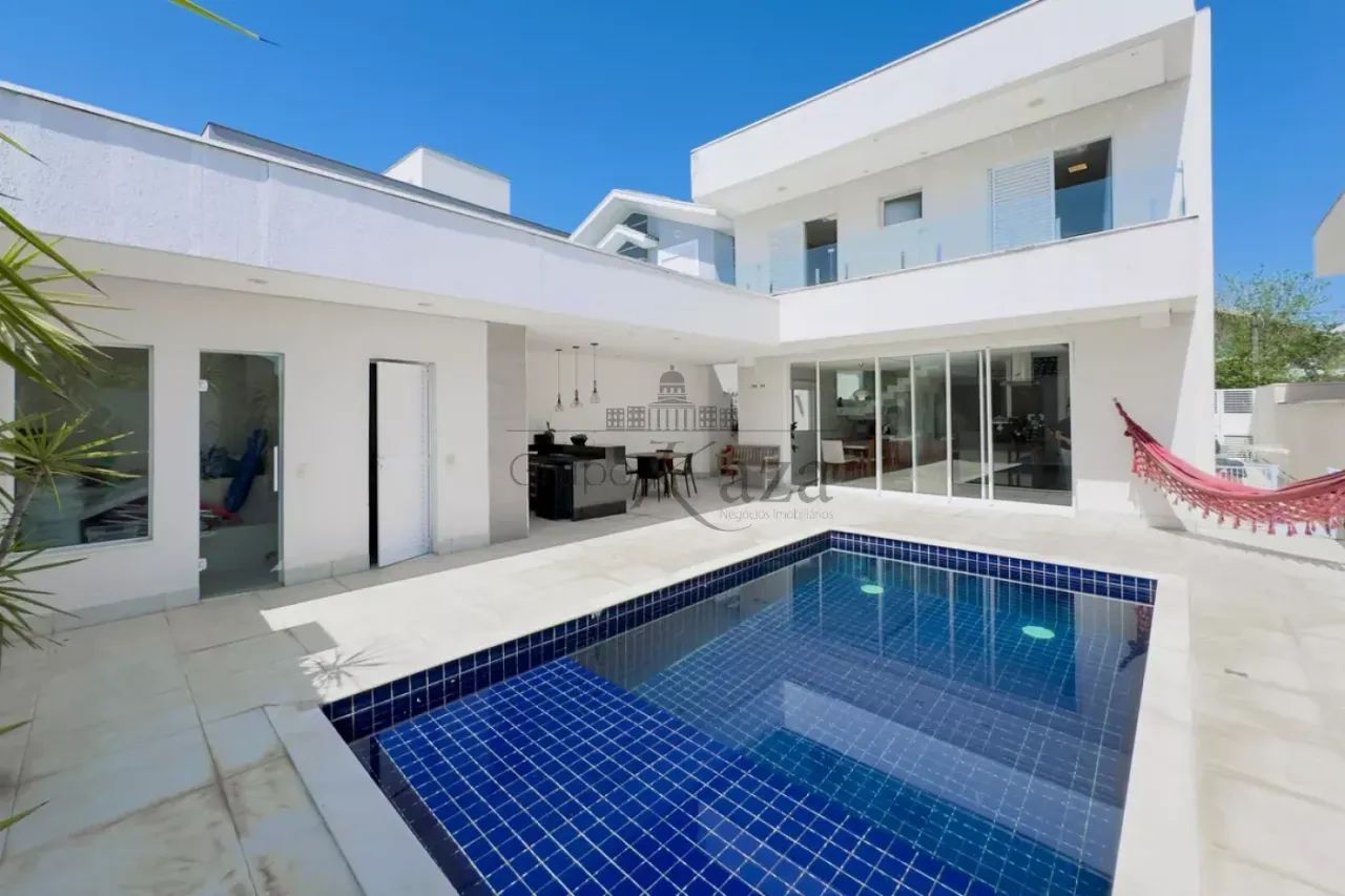 Oportunidade - Casa em Condomínio - Urbanova - Condomínio Floradas da Serra - 3 Suítes - 2